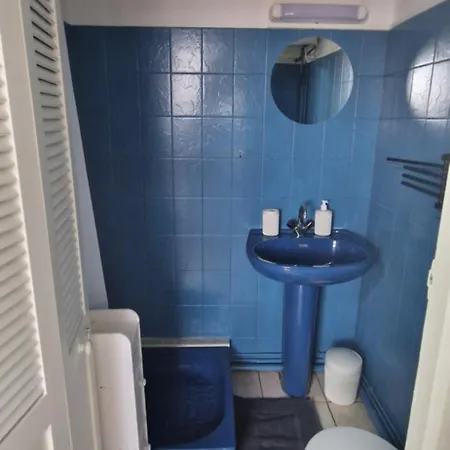 Apartament Renove A 70m De La *