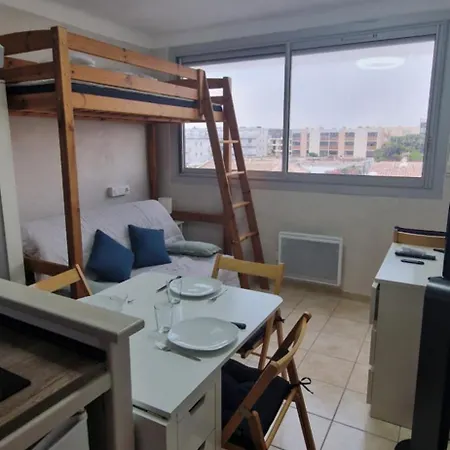 Renove A 70m De La * Port-la-Nouvelle